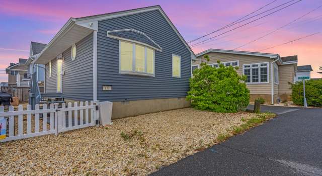 Photo of 233 Harbor Dr, Lavallette, NJ 08735