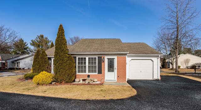 Photo of 24 Jaffreyton Close, Freehold, NJ 07728