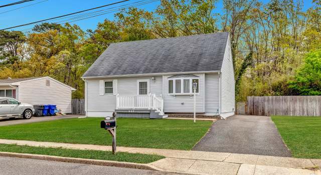 Photo of 957 Harrison Rd, Toms River, NJ 08753