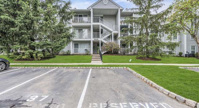 Photo of 69 Rachel Ct, Franklin Park, NJ 08823