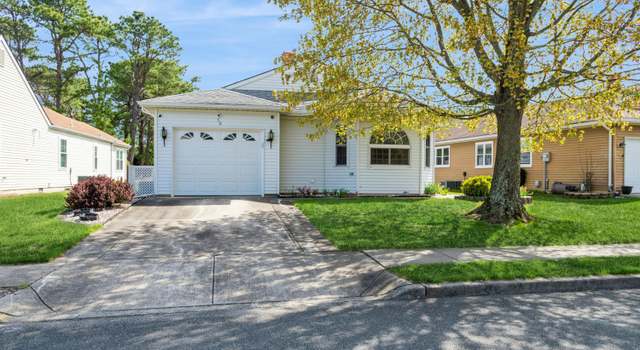 Photo of 58 Trent Dr, Toms River, NJ 08757