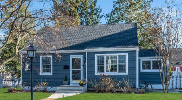 Photo of 41 Patterson Ct, Shrewsbury Boro, NJ 07702