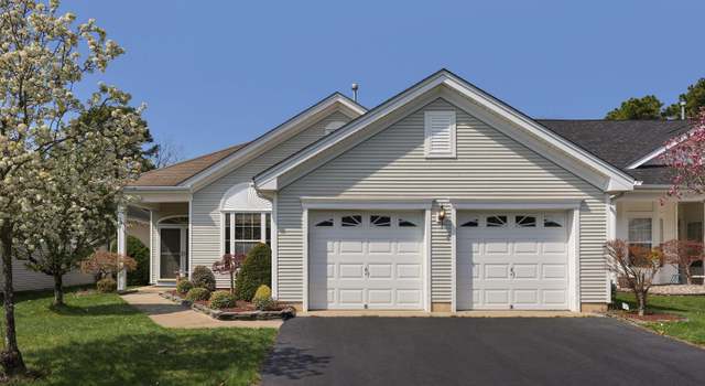 Photo of 14 Sunlight Springs Rd, Lakewood, NJ 08701
