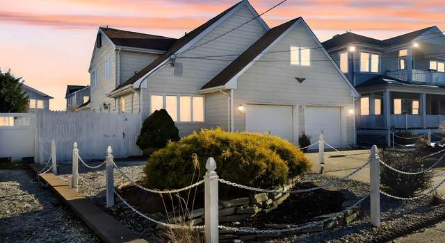 Photo of 82 Pershing Blvd, Lavallette, NJ 08735