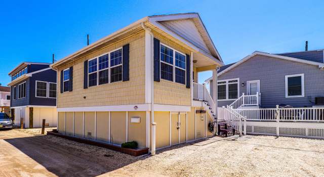Photo of 109 W Kingfisher Way, Lavallette, NJ 08735