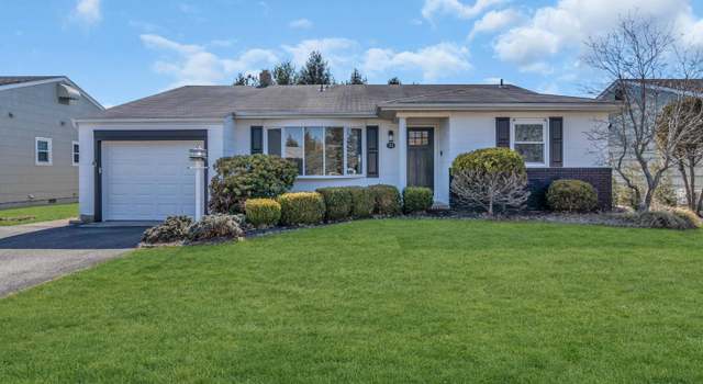 Photo of 52 Westport Dr, Toms River, NJ 08757