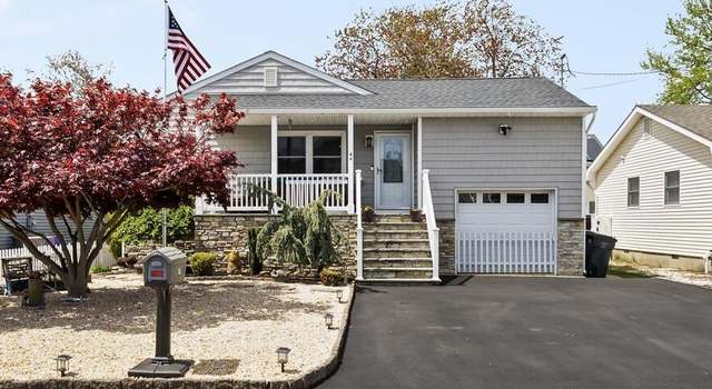 Photo of 44 Cabana Dr, Brick, NJ 08723
