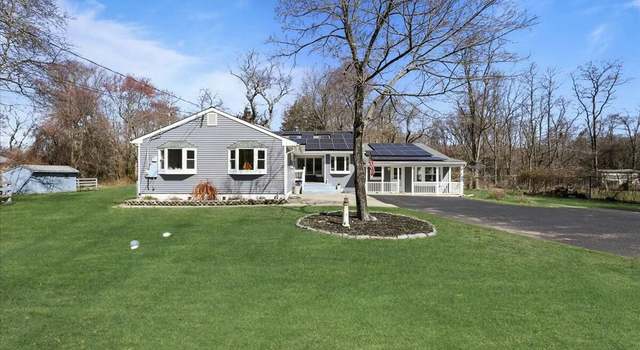 Photo of 450 W Farms Rd, Farmingdale, NJ 07727