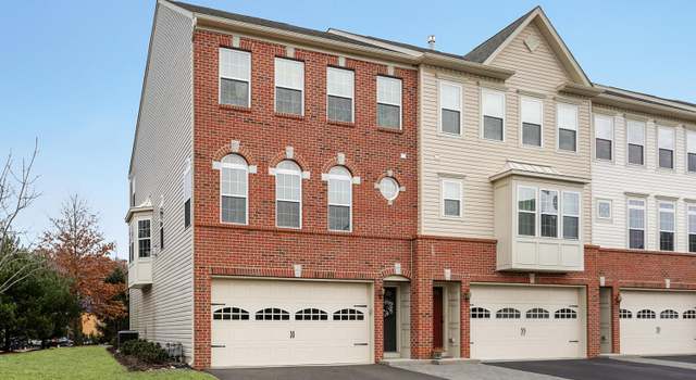 Photo of 2 Hart Dr, Middletown, NJ 07748