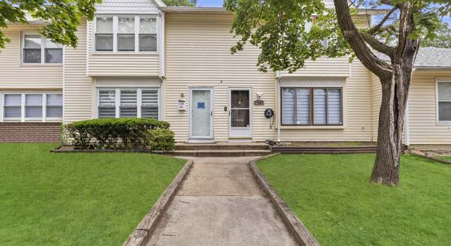 Photo of 129 Tudor Ct, Lakewood, NJ 08701