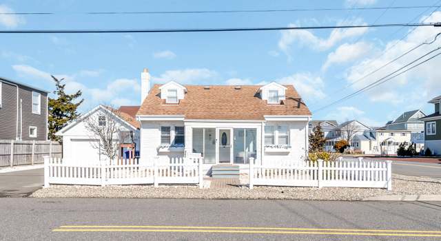 Photo of 302 Harding Ave, Seaside Heights, NJ 08751