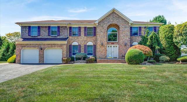Photo of 6 Gloucester Dr, Marlboro, NJ 07746