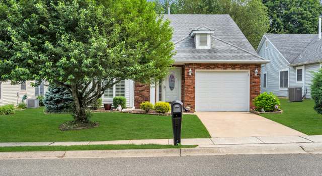 Photo of 1449 Burr Oak Rd, Toms River, NJ 08755