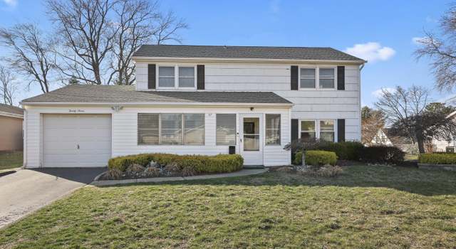 Photo of 27 Idolstone Ln, Aberdeen, NJ 07747