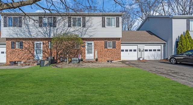 Photo of 10 Tracey Ct, Howell, NJ 07731