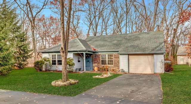 Photo of 22 Morning Glory Ln, Whiting, NJ 08759