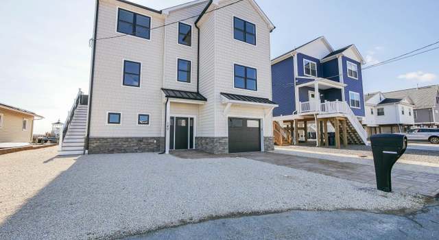 Photo of 140 E Sail Dr, Little Egg Harbor, NJ 08087