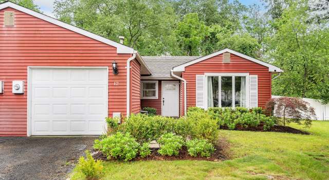 Photo of 12 Briarcliff Ct, Freehold, NJ 07728