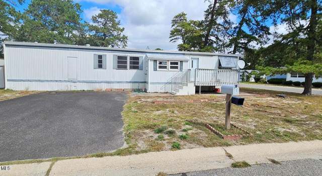 Photo of 1 Panda Ln, Manchester Township, NJ 08759