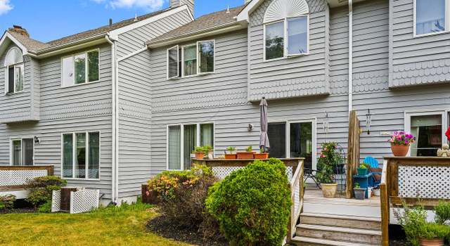 Photo of 325 Scarlet Ct Unit 32F5, Toms River, NJ 08753