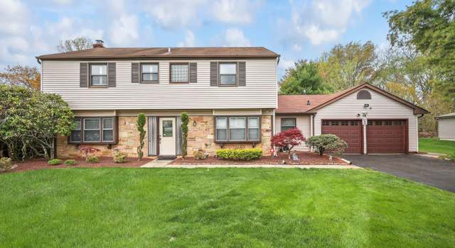 Photo of 14 Ogden Ln, Manalapan, NJ 07726