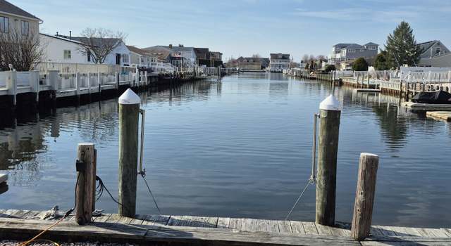 Photo of 3172 Peddie St, Toms River, NJ 08753