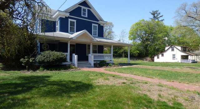 Photo of 111 Lakeside Ave, Navesink, NJ 07752