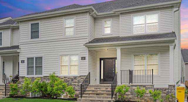 Photo of 27 Holden Sq, Lakewood, NJ 08701
