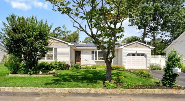 Photo of 620 Pacific Ave, Beachwood, NJ 08722
