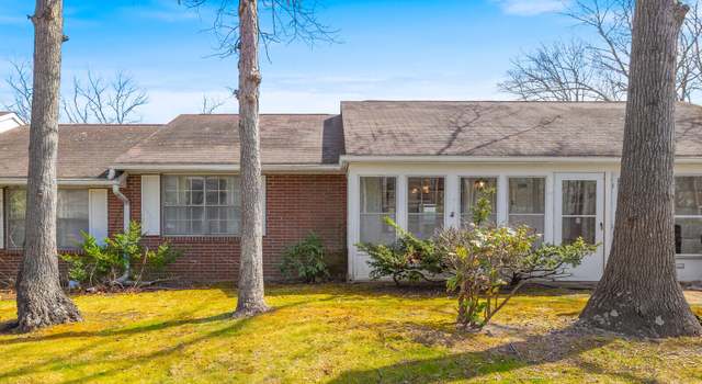 Photo of 62 E Buckingham Dr, Lakewood, NJ 08701