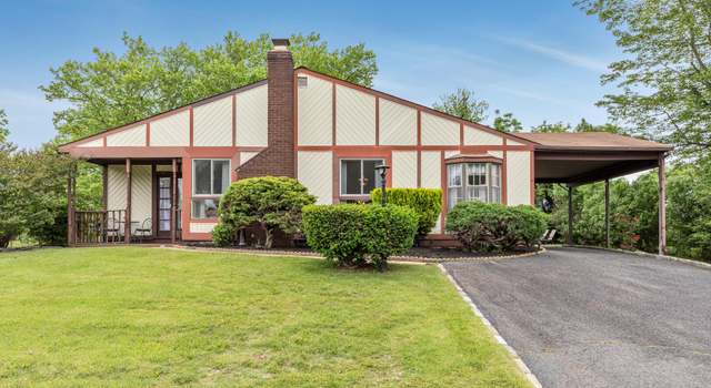Photo of 4 Mason Dr, Hazlet, NJ 07730