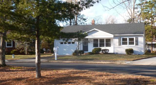 Photo of 77 Brussels Ct, Toms River, NJ 08757