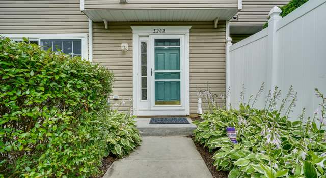 Photo of 3202 Kapalua Ct, Freehold, NJ 07728