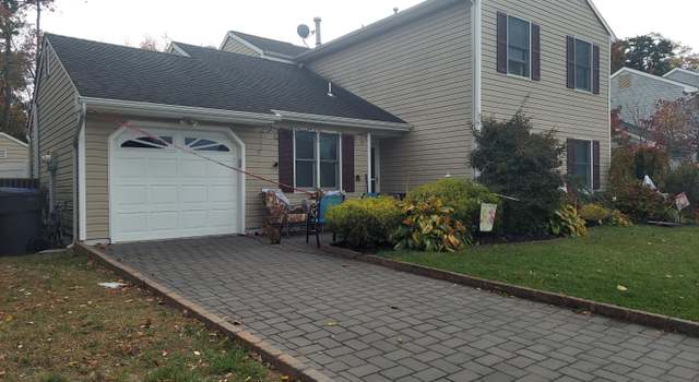 Photo of 87 Reflection Rd, Toms River, NJ 08753