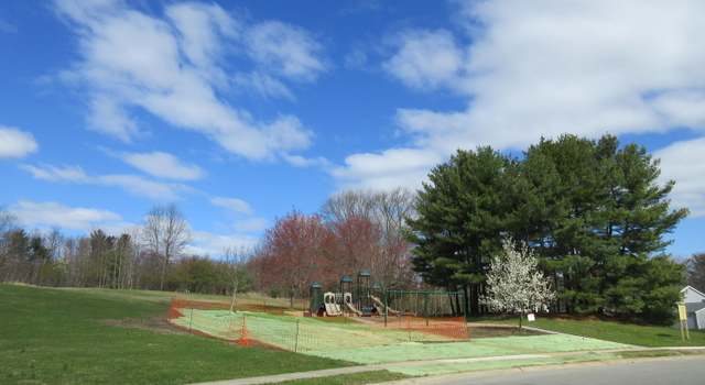 Photo of 19 Irongate Ln, Aberdeen, NJ 07747