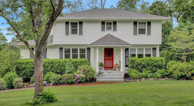 Photo of 3245 Rambling Hill Ct, Allenwood, NJ 08720
