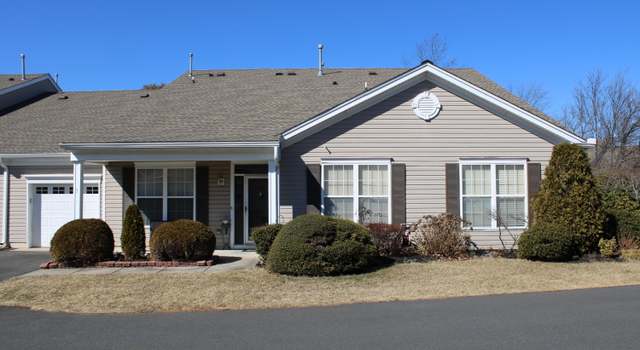 Photo of 3 Greylawn Dr, Lakewood, NJ 08701