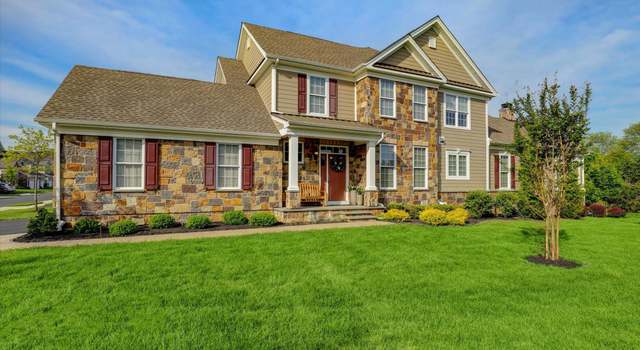 Photo of 14 Stratford Ln, Holmdel, NJ 07733