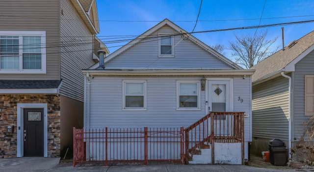 Photo of 39 Hill St, Keansburg, NJ 07734