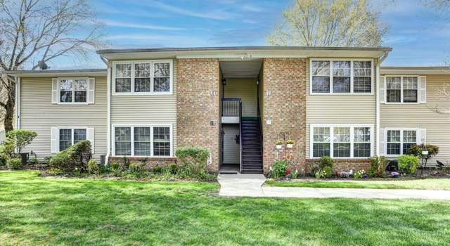 Photo of 13 Boxwood Ter, Red Bank, NJ 07701