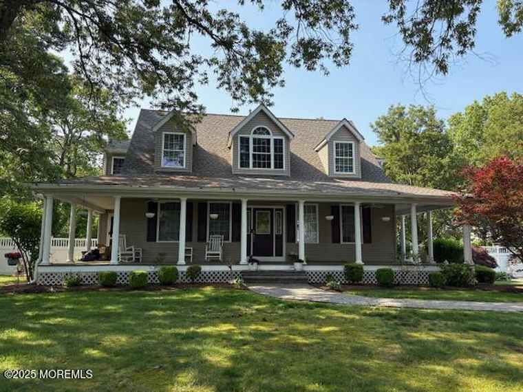 Photo of 90 Kettle Creek Rd Toms River, NJ 08753