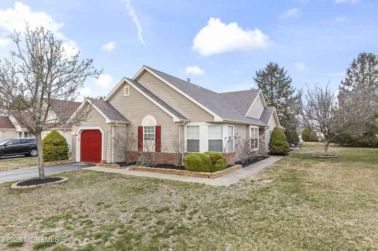Photo of 2335 Logan Ct Toms River, NJ 08755
