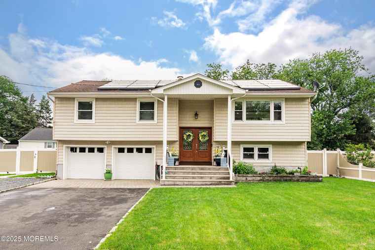 Photo of 547 Clifton Ave Toms River, NJ 08753