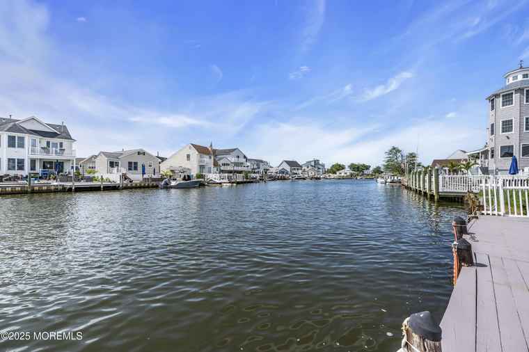 Photo of 3148 Windsor Ave Toms River, NJ 08753