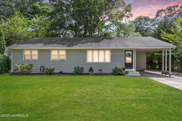 Photo of 807 Bay Ave Toms River, NJ 08753