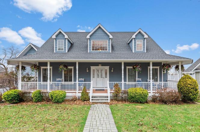 45 4th Ave, Atlantic Highlands, NJ 07716 | MLS# 21948621 | Redfin