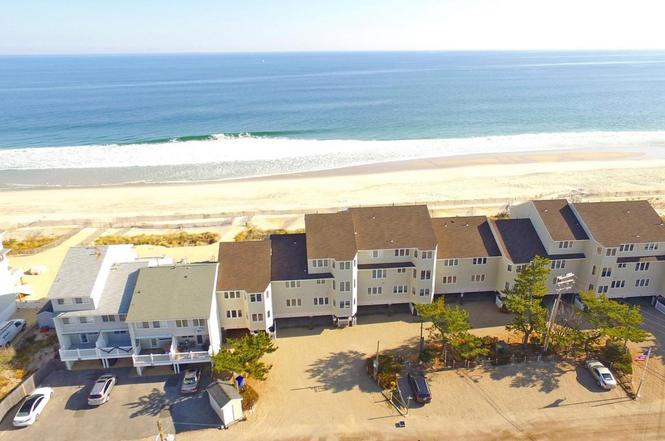 15 Dune Ter Unit 15b Ortley Beach Nj 08751 Mls 21642939 Redfin
