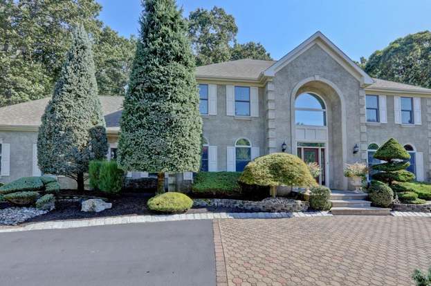 322 Timber Hill Dr Morganville Nj 07751 Mls 21636119 Redfin 322 Timber Hill Dr Morganville Nj 07751