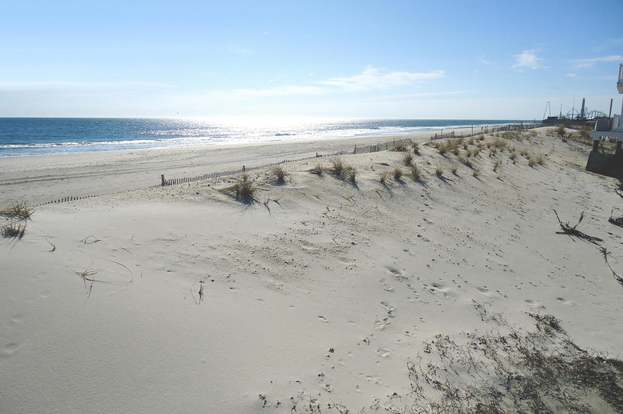 1728 Oceanfront Ortley Beach Nj 08751 Mls 21744223 Redfin 1728 Oceanfront Ortley Beach Nj 08751