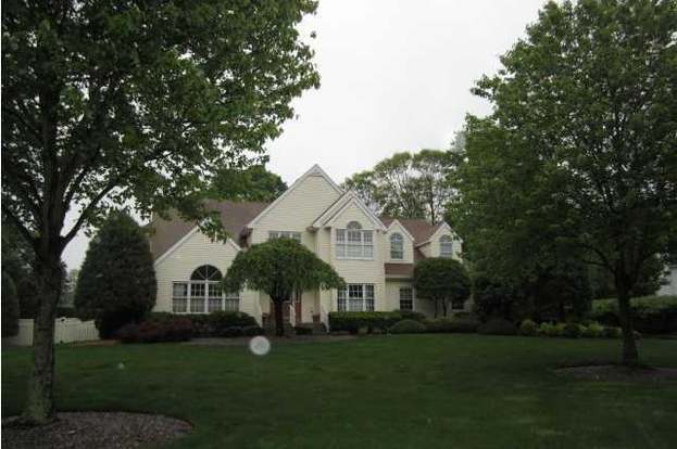 96 Nottingham Dr Eatontown Nj 07724 Mls 21217880 Redfin